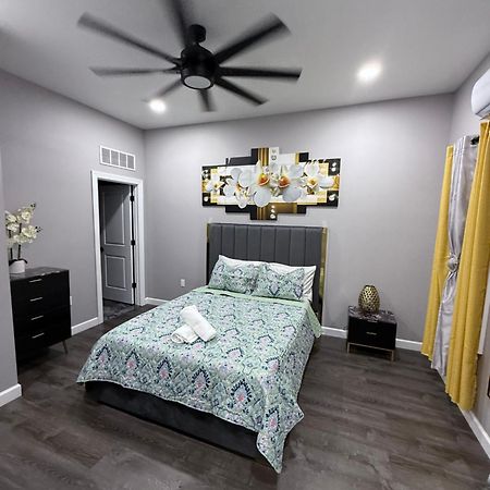 The Palm Suite Lehigh Acres Bagian luar foto