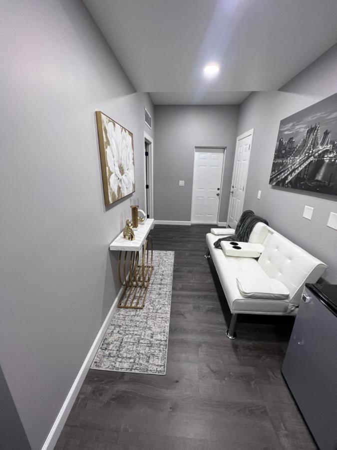 The Palm Suite Lehigh Acres Bagian luar foto