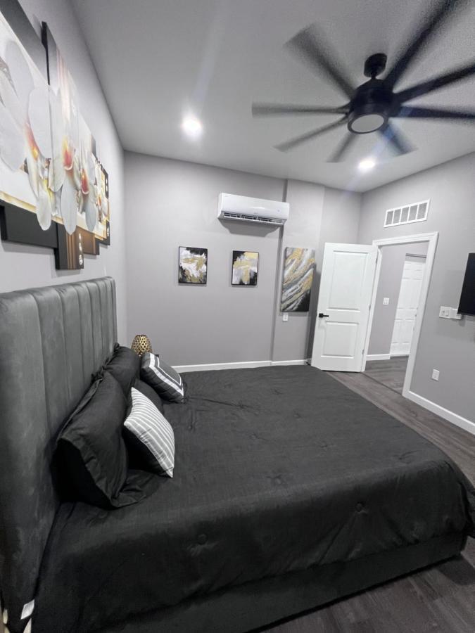 The Palm Suite Lehigh Acres Bagian luar foto