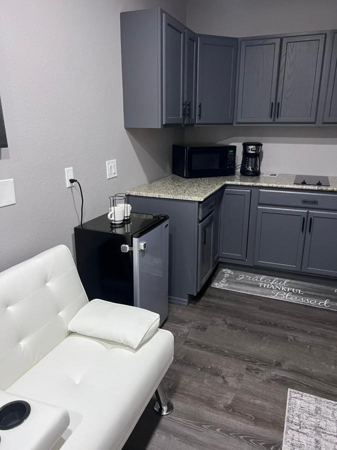 The Palm Suite Lehigh Acres Bagian luar foto