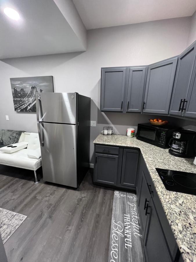 The Palm Suite Lehigh Acres Bagian luar foto
