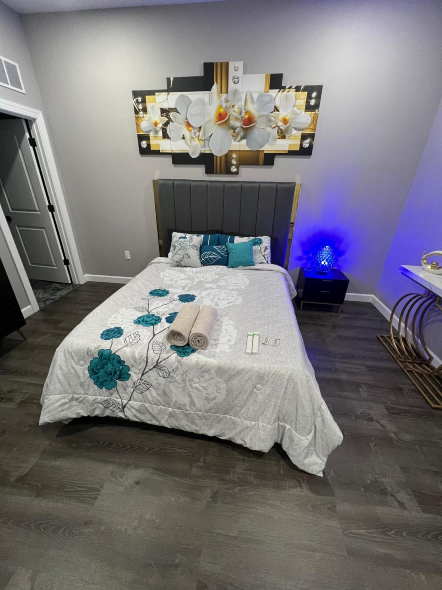The Palm Suite Lehigh Acres Bagian luar foto