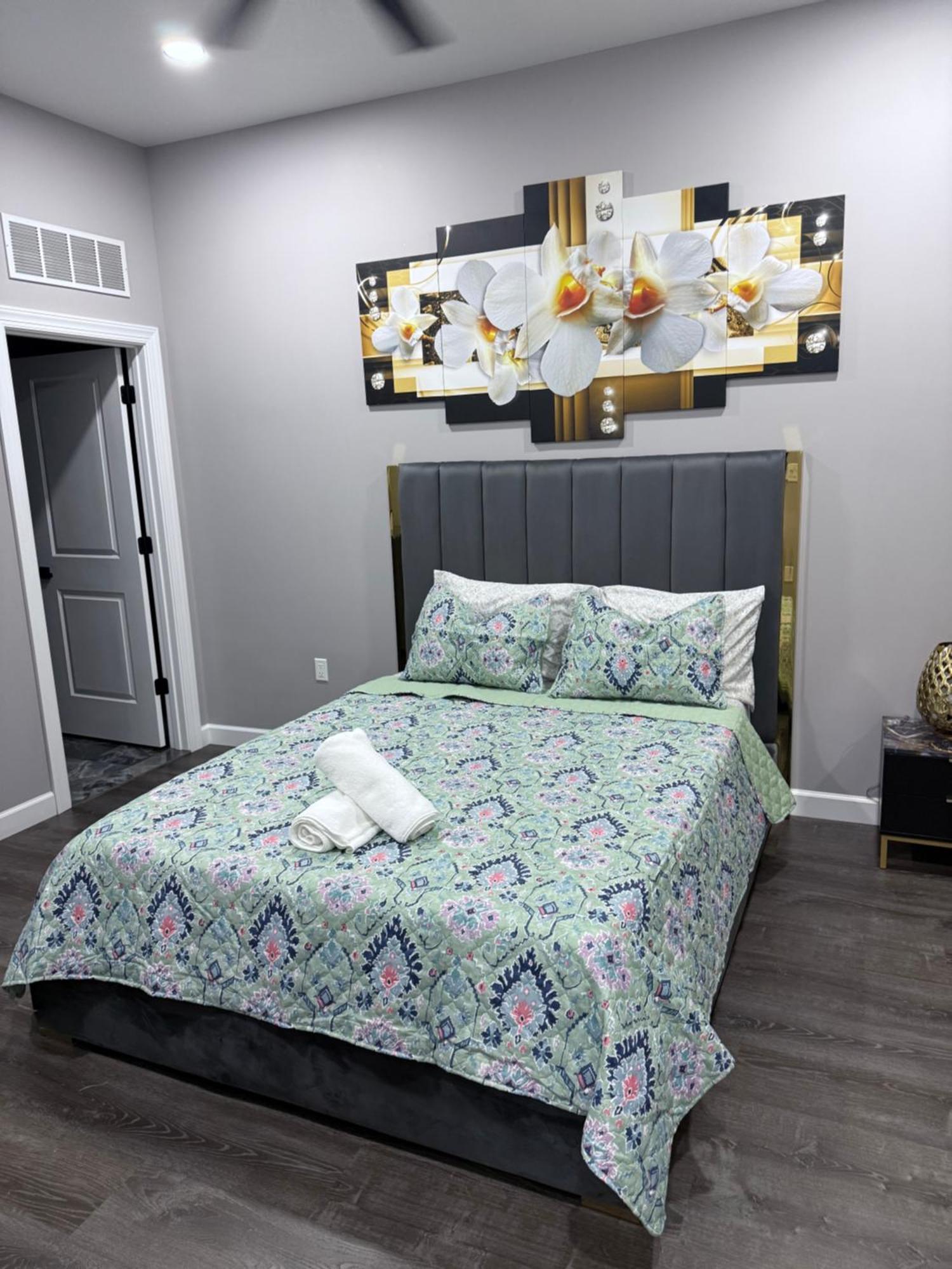 The Palm Suite Lehigh Acres Bagian luar foto